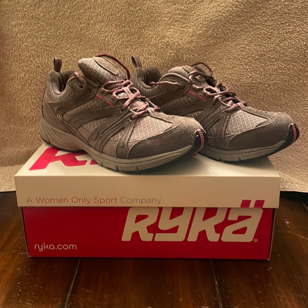 Black/Dark Grey/Light Blue Ryka size 7.5W